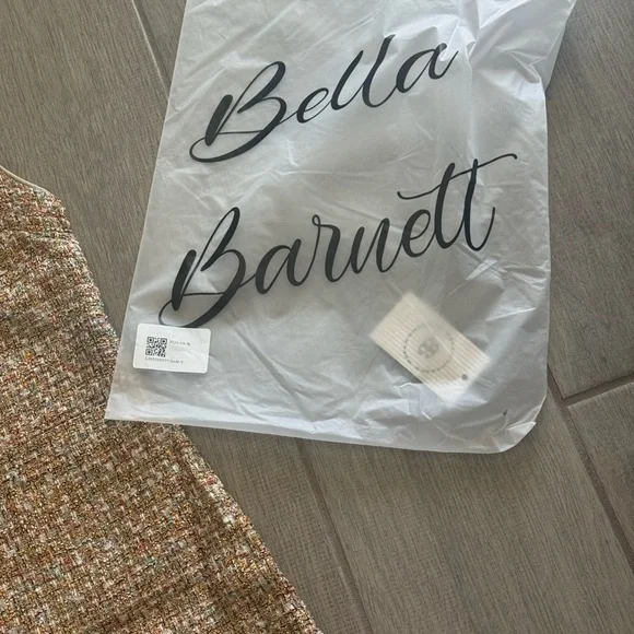 Bella Barnett Multicolor Tweed Mini Dress
Brand new in packaging!! GORGEOUS - Picture 10 of 16